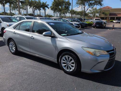 Celestial Silver Metallic 2016 Toyota Camry LE