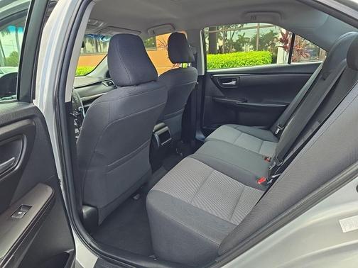 Celestial Silver Metallic 2016 Toyota Camry LE