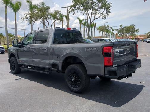 2025 Ford F-350 Lariat