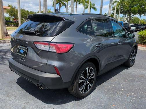 CARBONIZED GRAY 2021 Ford Escape SE