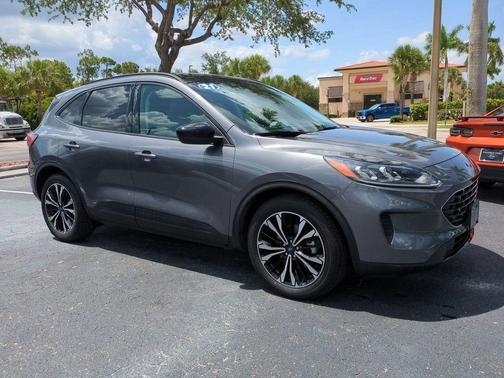CARBONIZED GRAY 2021 Ford Escape SE