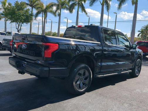2025 Ford F-150 Lightning Flash