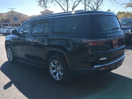 2022 Jeep Wagoneer Series II 4x2