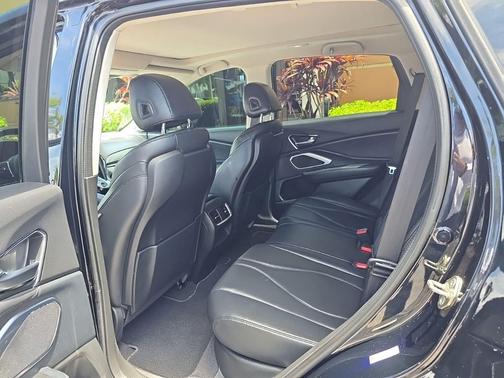 Majestic Black Pearl 2019 Acura RDX Base