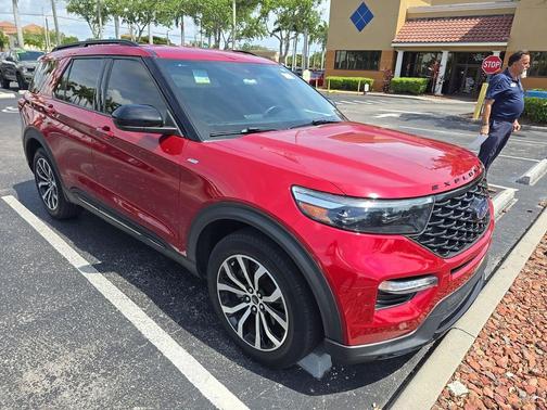 RAPID RED MET TINTED CC 2023 Ford Explorer ST-Line