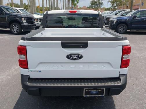 2025 Ford Maverick XL