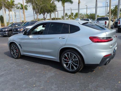2021 BMW X4 M40i