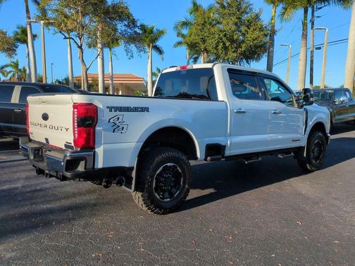 2025 Ford F-350 Lariat