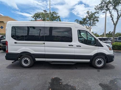 2025 Ford Transit-350 XL