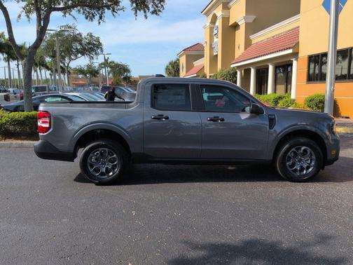 CARBONIZED GRAY METALLIC 2026 Ford Maverick XLT