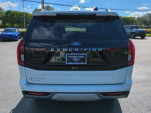 2025 Ford Expedition Platinum