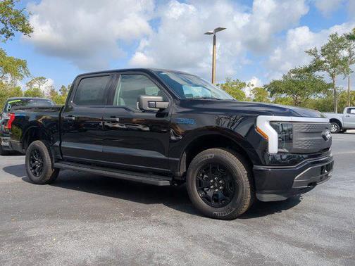 2025 Ford F-150 Lightning XLT