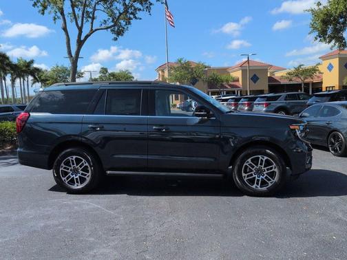 Stone Blue Metallic 2026 Ford Expedition Active