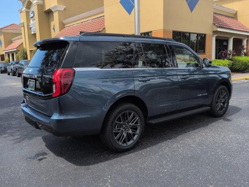 Nocturnal Blue Metallic 2027 Ford Expedition Platinum