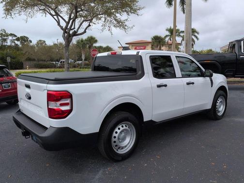 2025 Ford Maverick XL