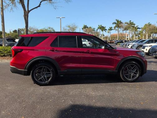 RAPID RED MET TINTED CC 2026 Ford Explorer ST-Line