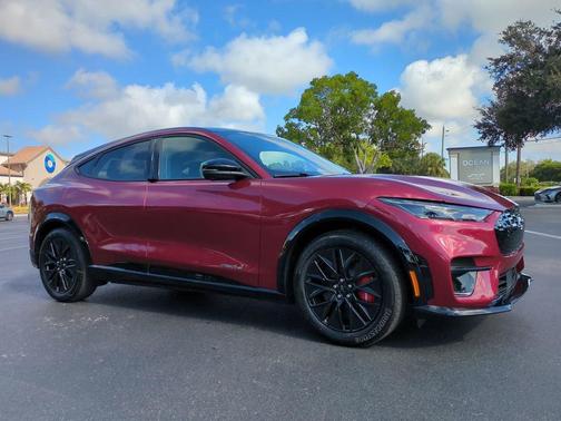 2025 Ford Mustang Mach-E Premium