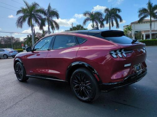 2025 Ford Mustang Mach-E Premium