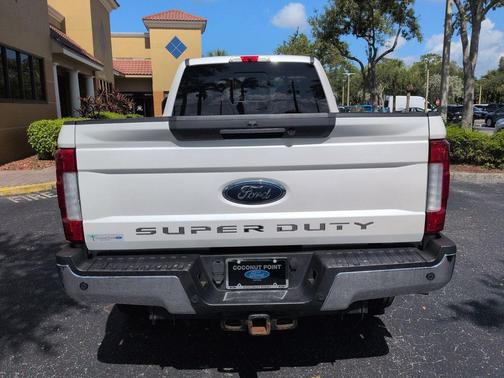 WHITE PLATINUM MET TRI-COAT 2019 Ford F-350 XLT