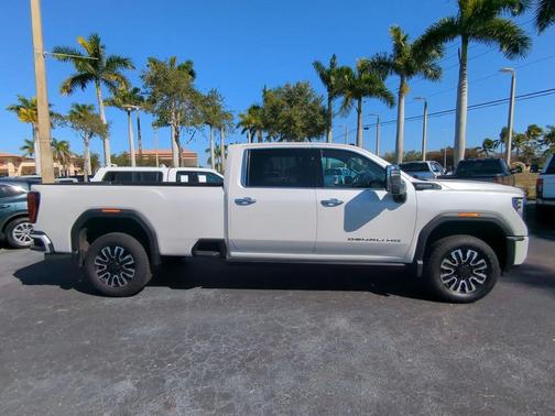 2024 GMC Sierra 3500 Denali