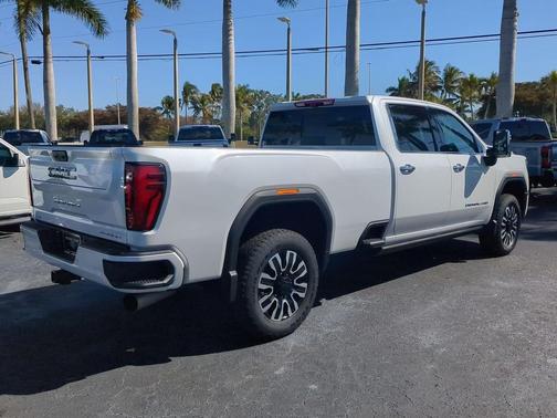 2024 GMC Sierra 3500 Denali