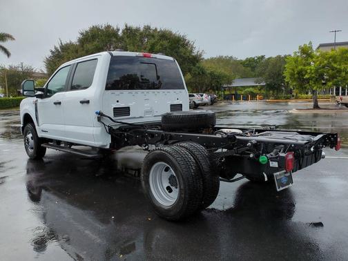 OXFORD WHITE 2026 Ford F-350 XL