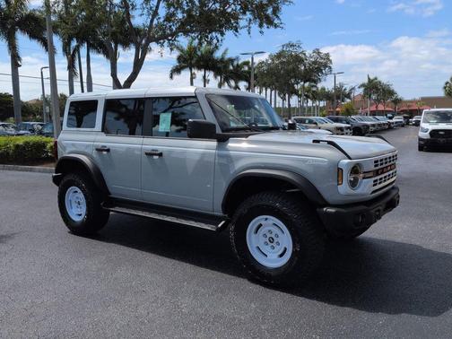 AVALANCHE GRAY 2026 Ford Bronco Heritage Edition