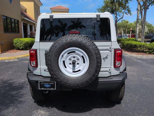 AVALANCHE GRAY 2026 Ford Bronco Heritage Edition