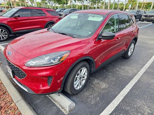 RAPID RED MET TINTED CC 2022 Ford Escape SE