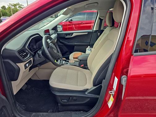 RAPID RED MET TINTED CC 2022 Ford Escape SE