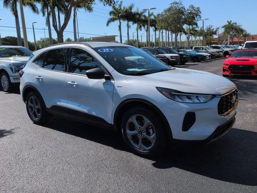 SPACE SILVER METALLIC 2025 Ford Escape ST-Line
