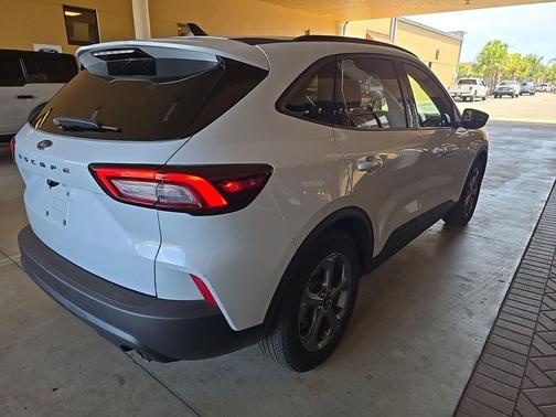 SPACE SILVER METALLIC 2025 Ford Escape ST-Line