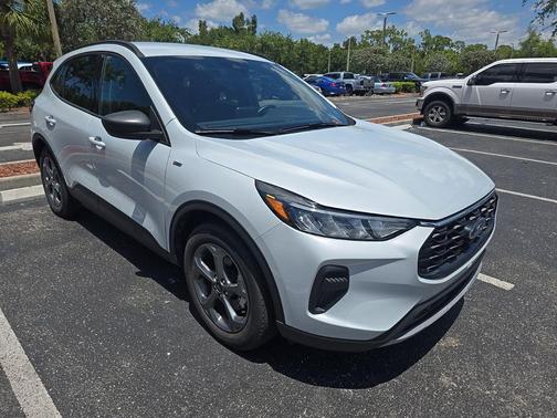 SPACE SILVER METALLIC 2025 Ford Escape ST-Line