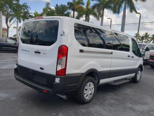2024 Ford Transit-350 XLT
