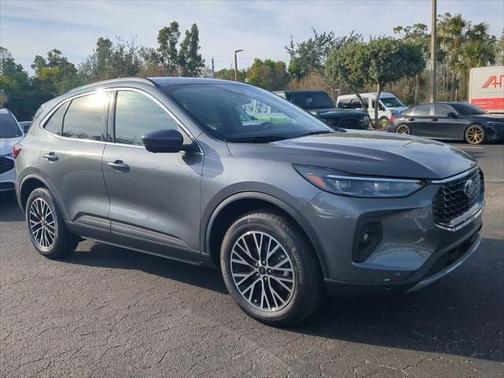 2025 Ford Escape SE