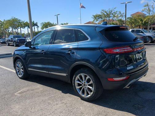 2017 Lincoln MKC Select