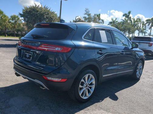 2017 Lincoln MKC Select