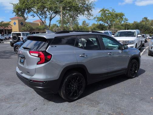 Sterling Metallic 2024 GMC Terrain SLE