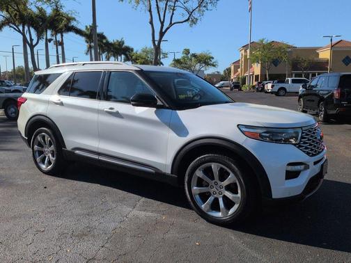 STAR WHITE MET TRI-COAT 2020 Ford Explorer Platinum