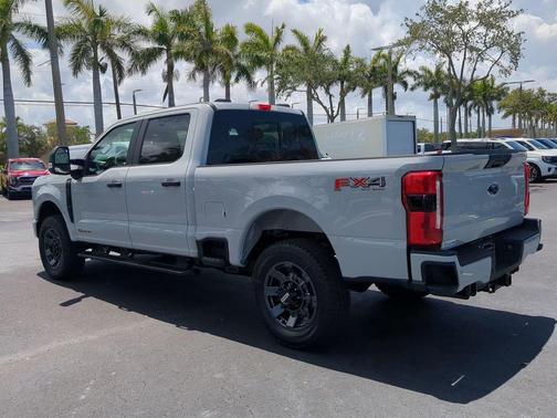 2025 Ford F-250 XL