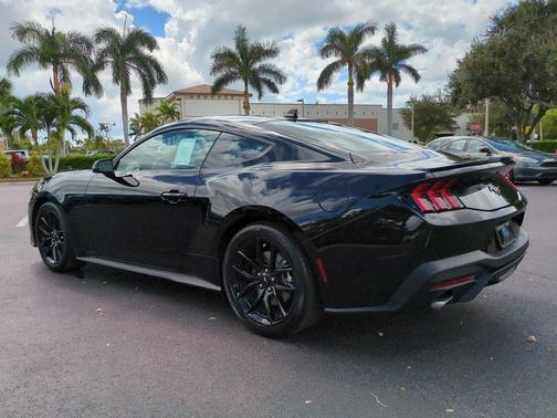 2025 Ford Mustang EcoBoost