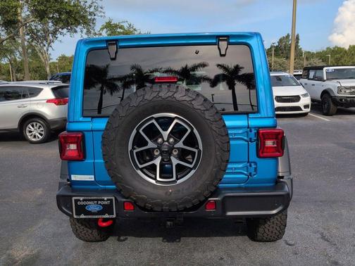 Hydro Blue Pearlcoat 2025 Jeep Wrangler Rubicon
