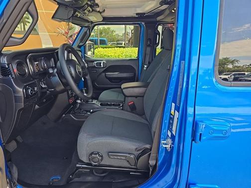 Hydro Blue Pearlcoat 2025 Jeep Wrangler Rubicon