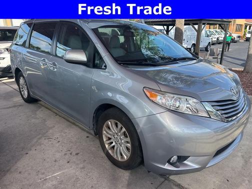 2015 Toyota Sienna XLE