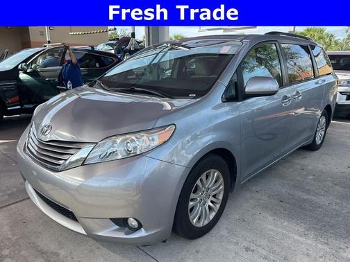 2015 Toyota Sienna XLE