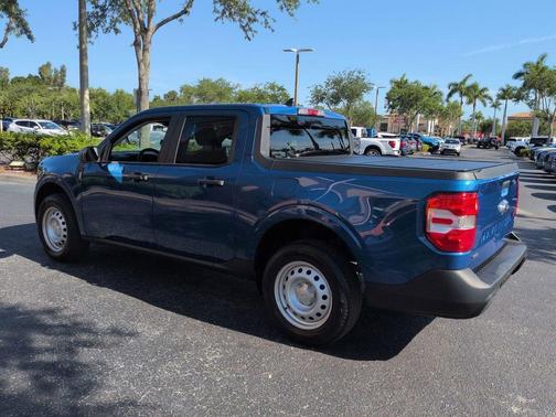 ATLAS BLUE METALLIC 2024 Ford Maverick XL