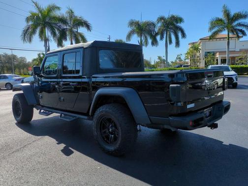 2021 Jeep Gladiator Sport