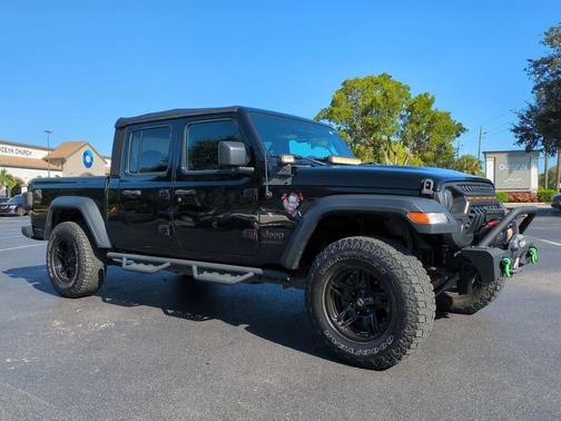 2021 Jeep Gladiator Sport