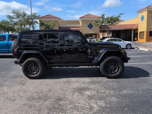 Black Clearcoat 2024 Jeep Wrangler Rubicon 392 Final Edition