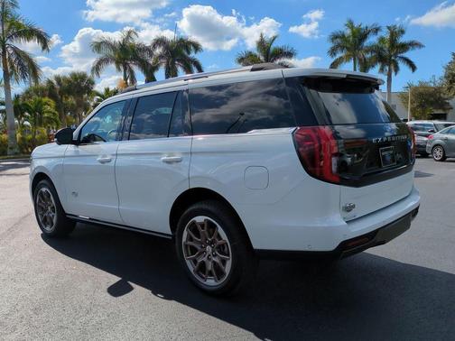 2025 Ford Expedition King Ranch